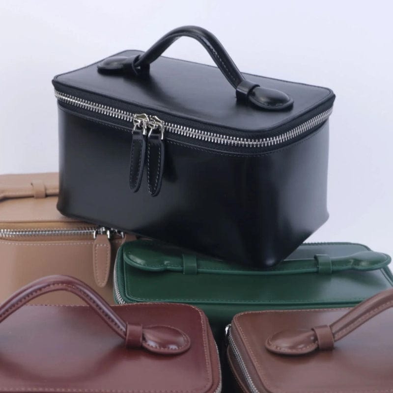 Trousse de Toilette Cuir Personnalisable Univers du Voyage