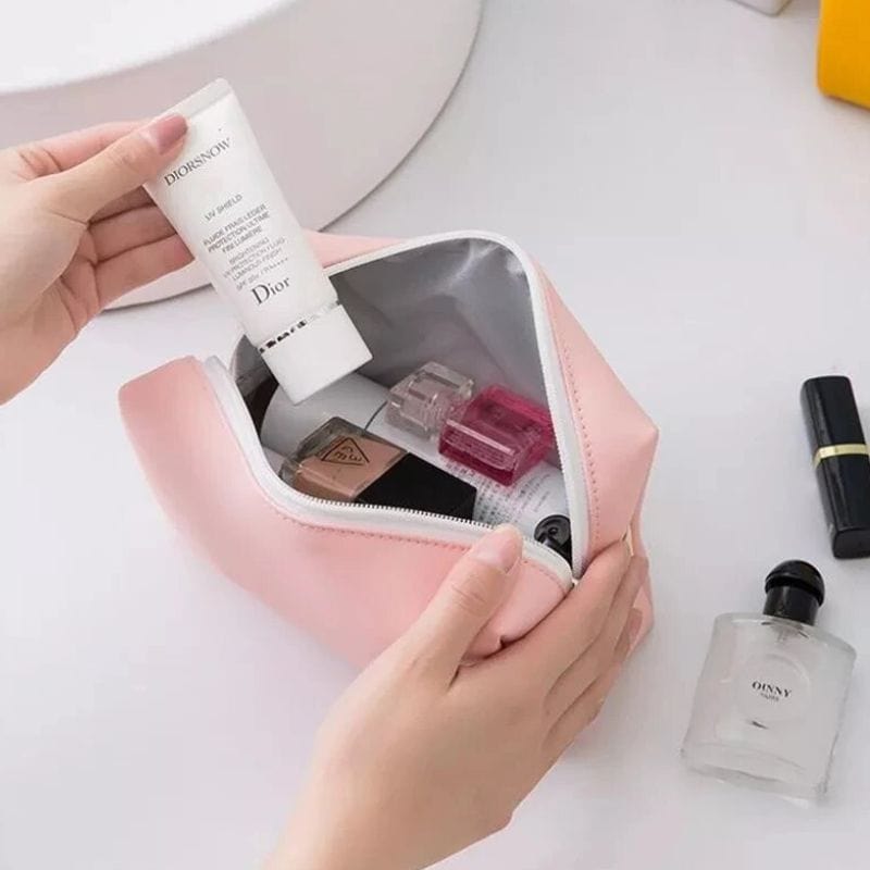 Petite Trousse de Toilette Univers du Voyage