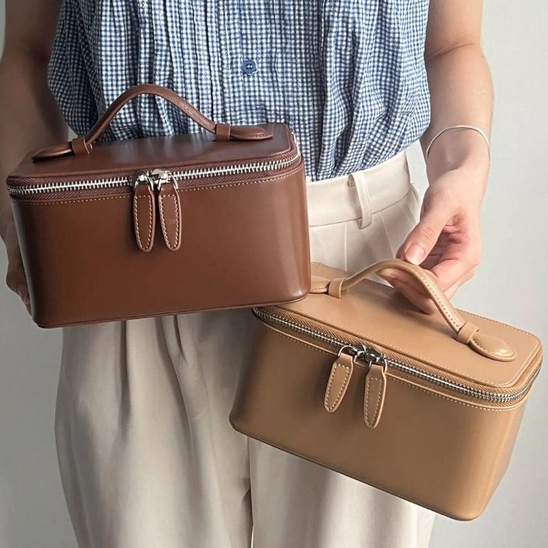 Trousse de Toilette Cuir Personnalisable Univers du Voyage